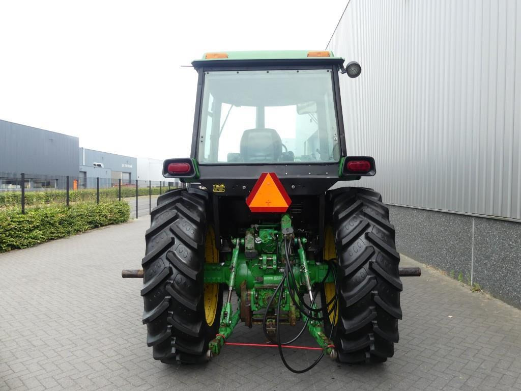 Farm tractor International 744S