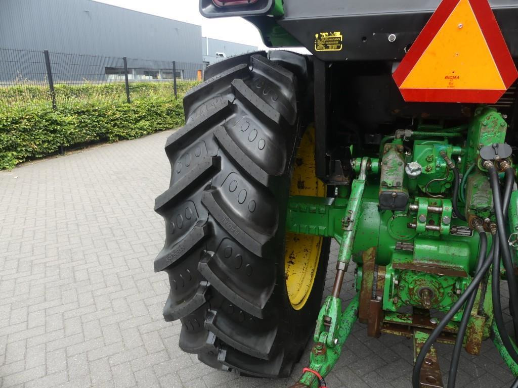Farm tractor International 744S