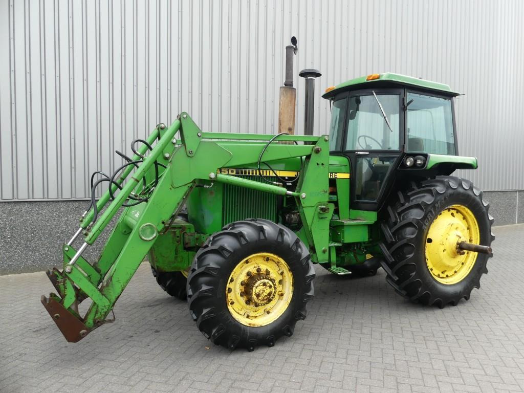 Farm tractor International 744S