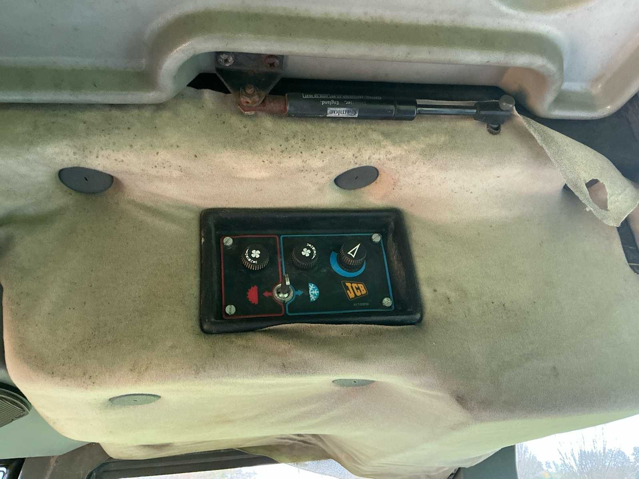 Farm tractor JCB Fastrac 145 TURBO