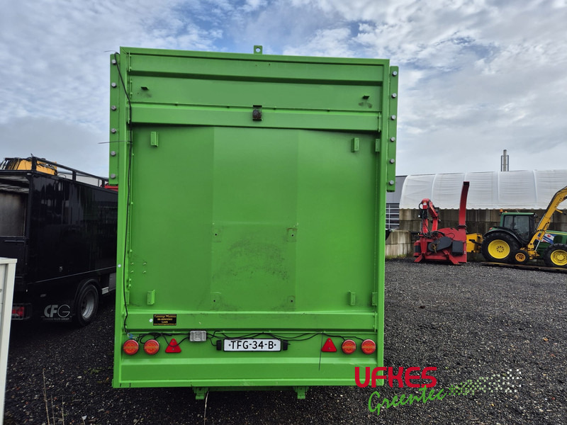 Farm tractor JCB Fastrac 4220 Chipper Combi