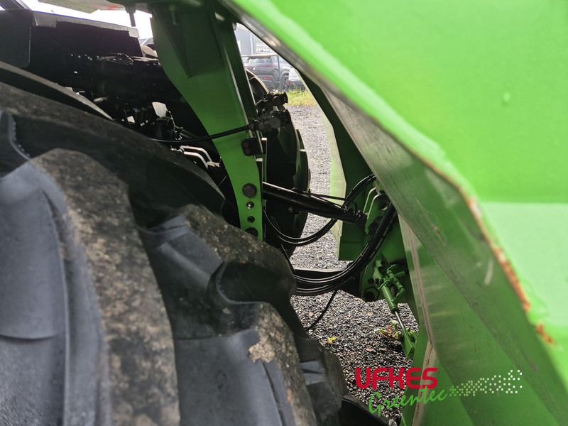 Farm tractor JCB Fastrac 4220 Chipper Combi