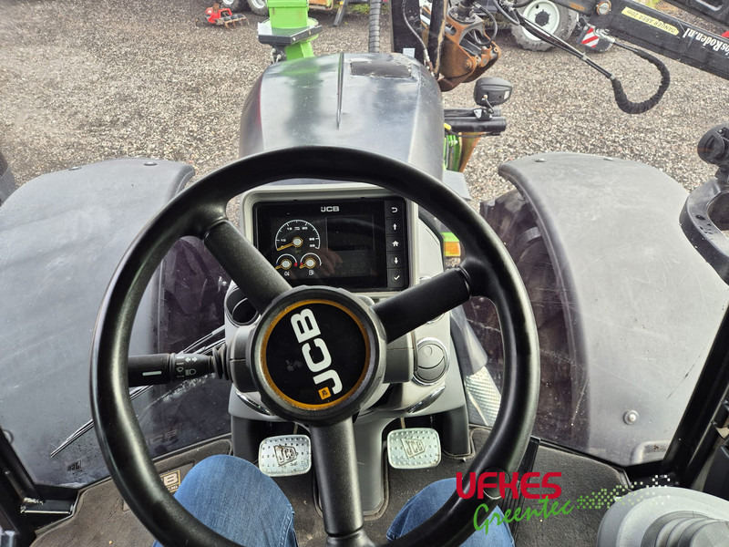 Farm tractor JCB Fastrac 4220 Chipper Combi