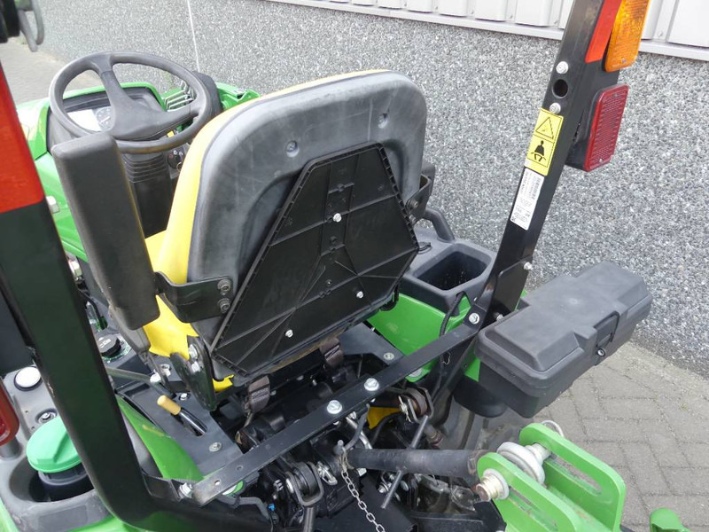 Farm tractor John Deere 1025 R