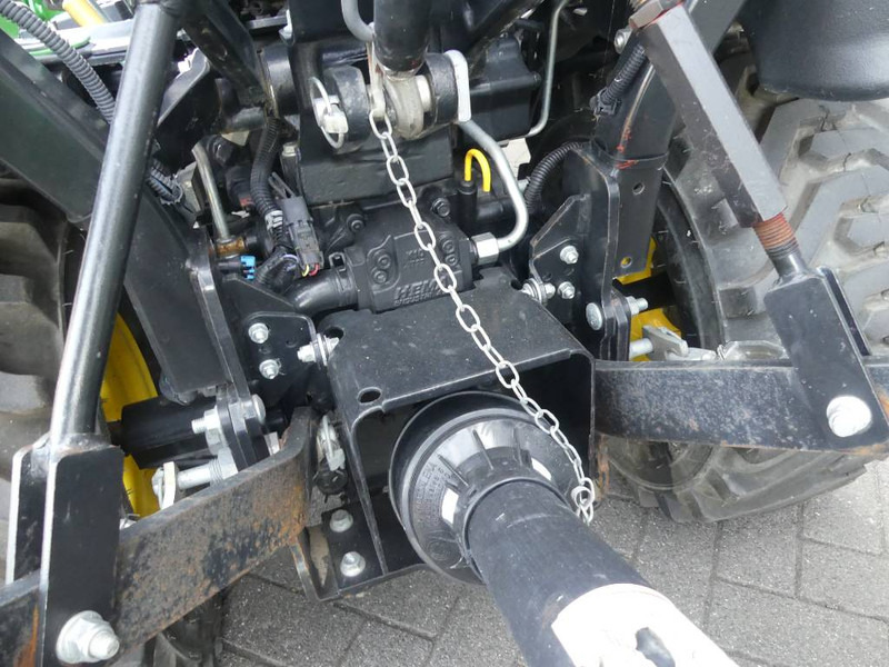 Farm tractor John Deere 1025 R