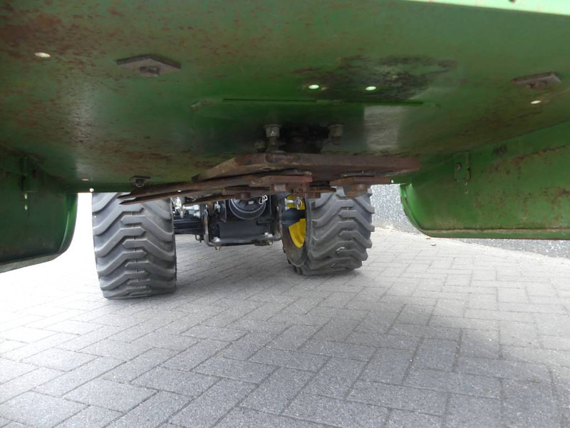 Farm tractor John Deere 1025 R