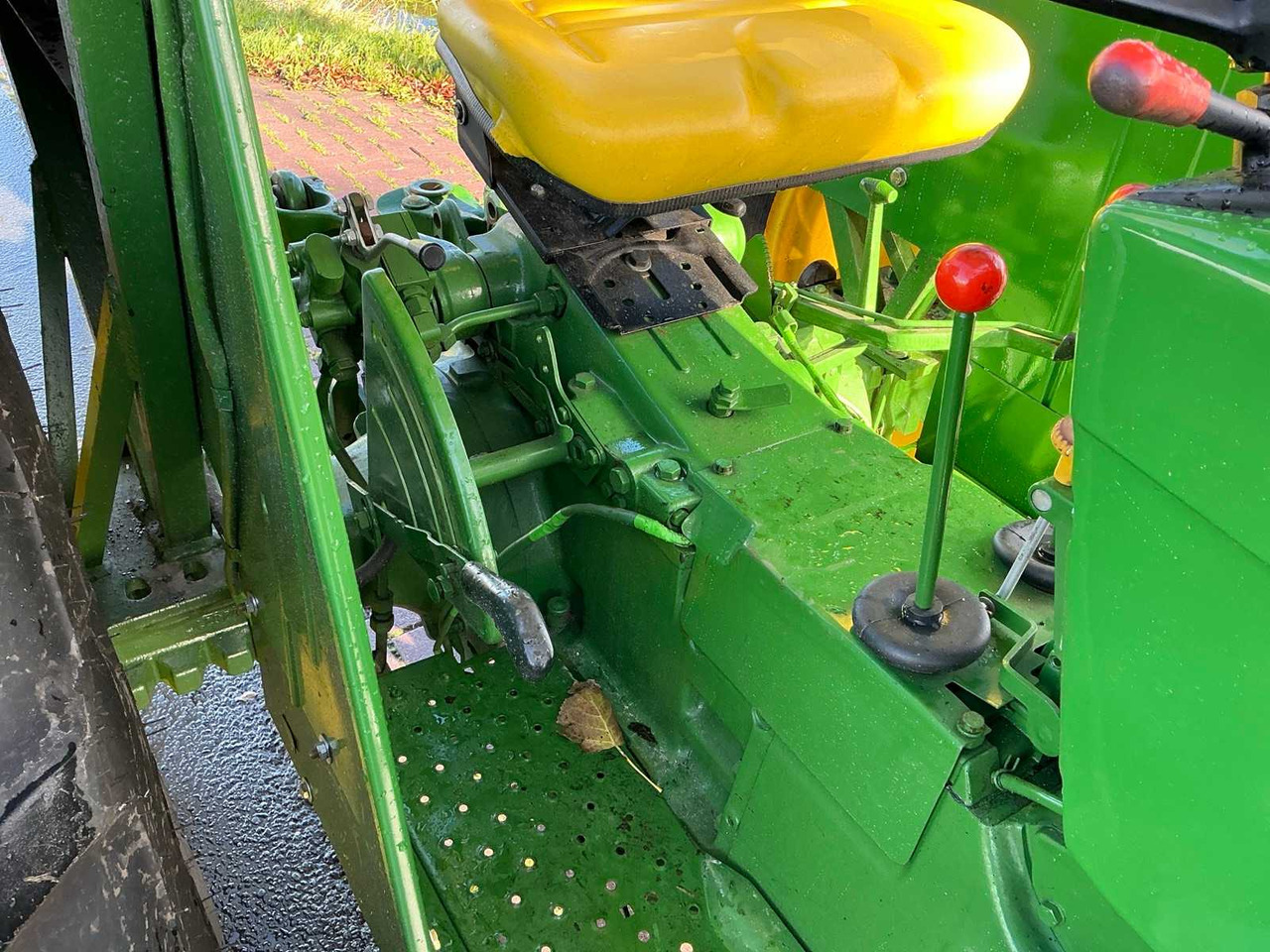 Farm tractor John Deere 2030S