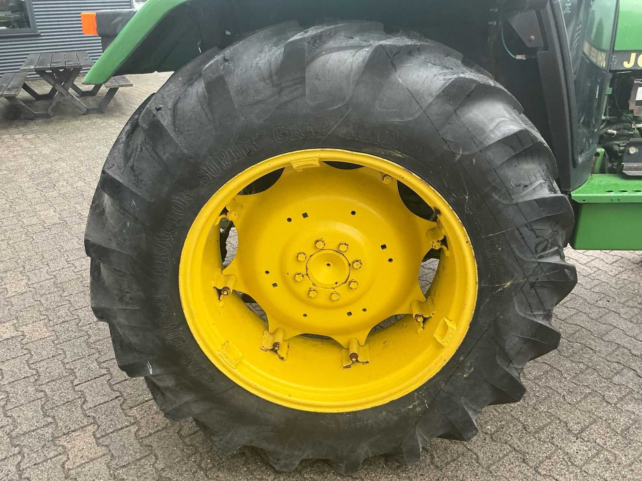 Farm tractor John Deere 2250