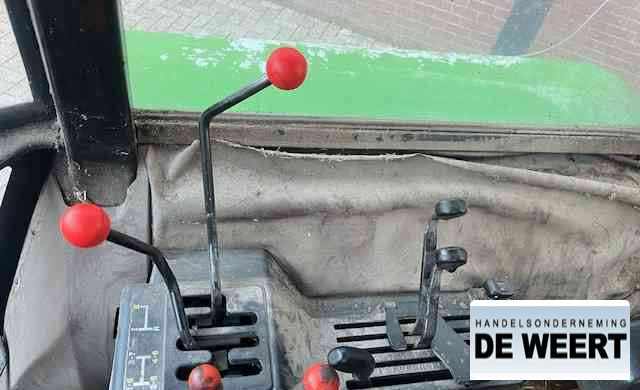 Farm tractor John Deere 2850 sa