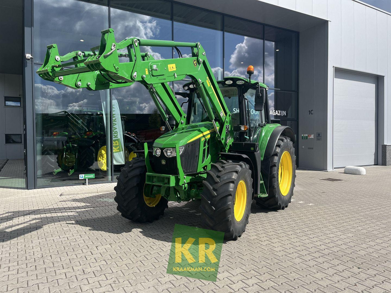 Farm tractor John Deere 6100M