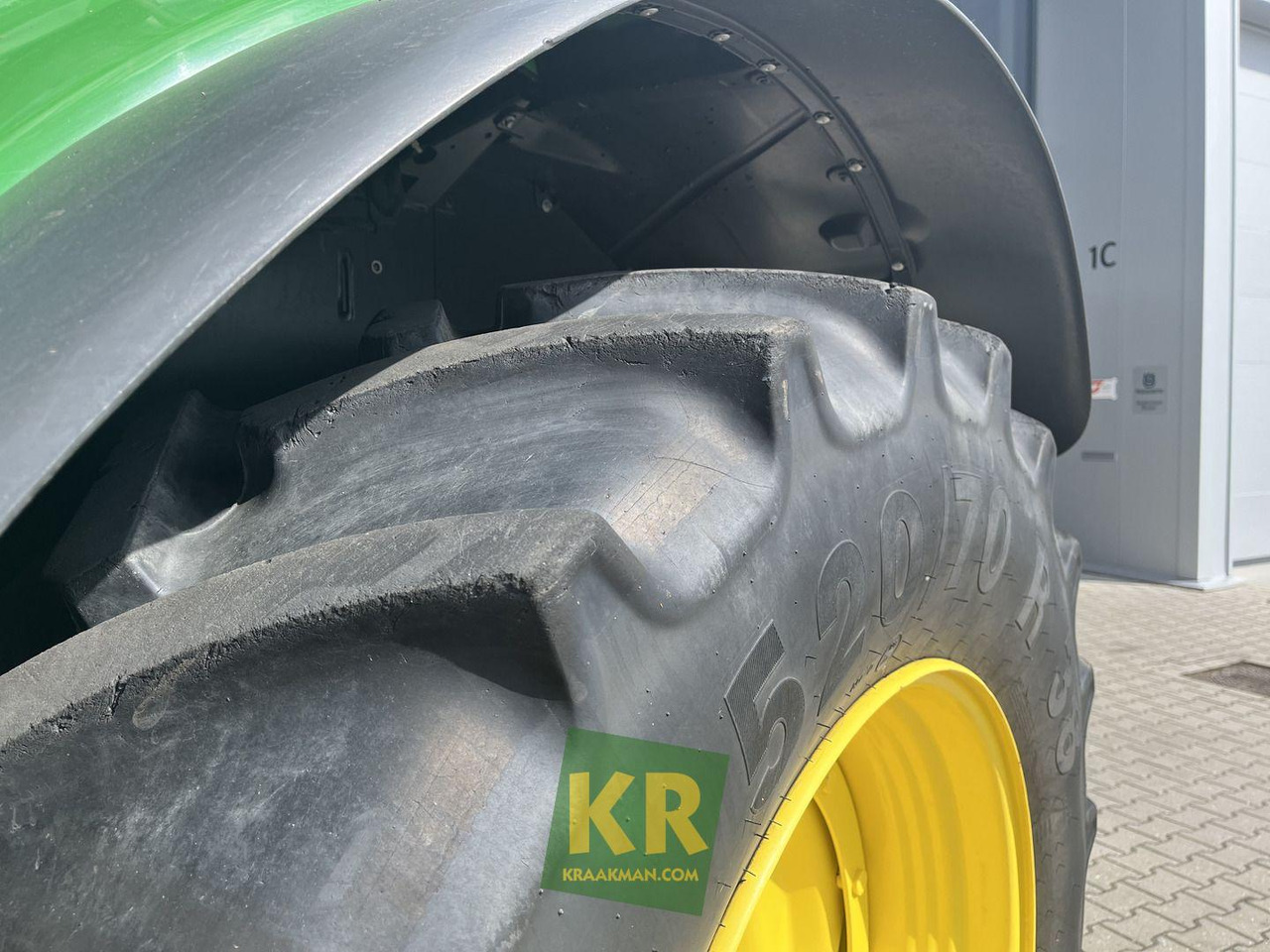 Farm tractor John Deere 6100M