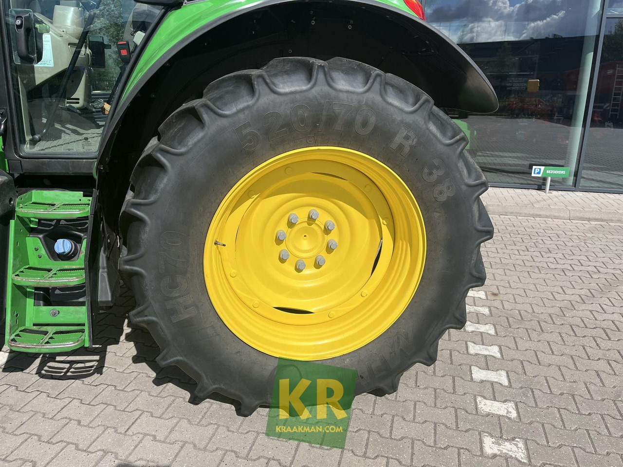 Farm tractor John Deere 6100M