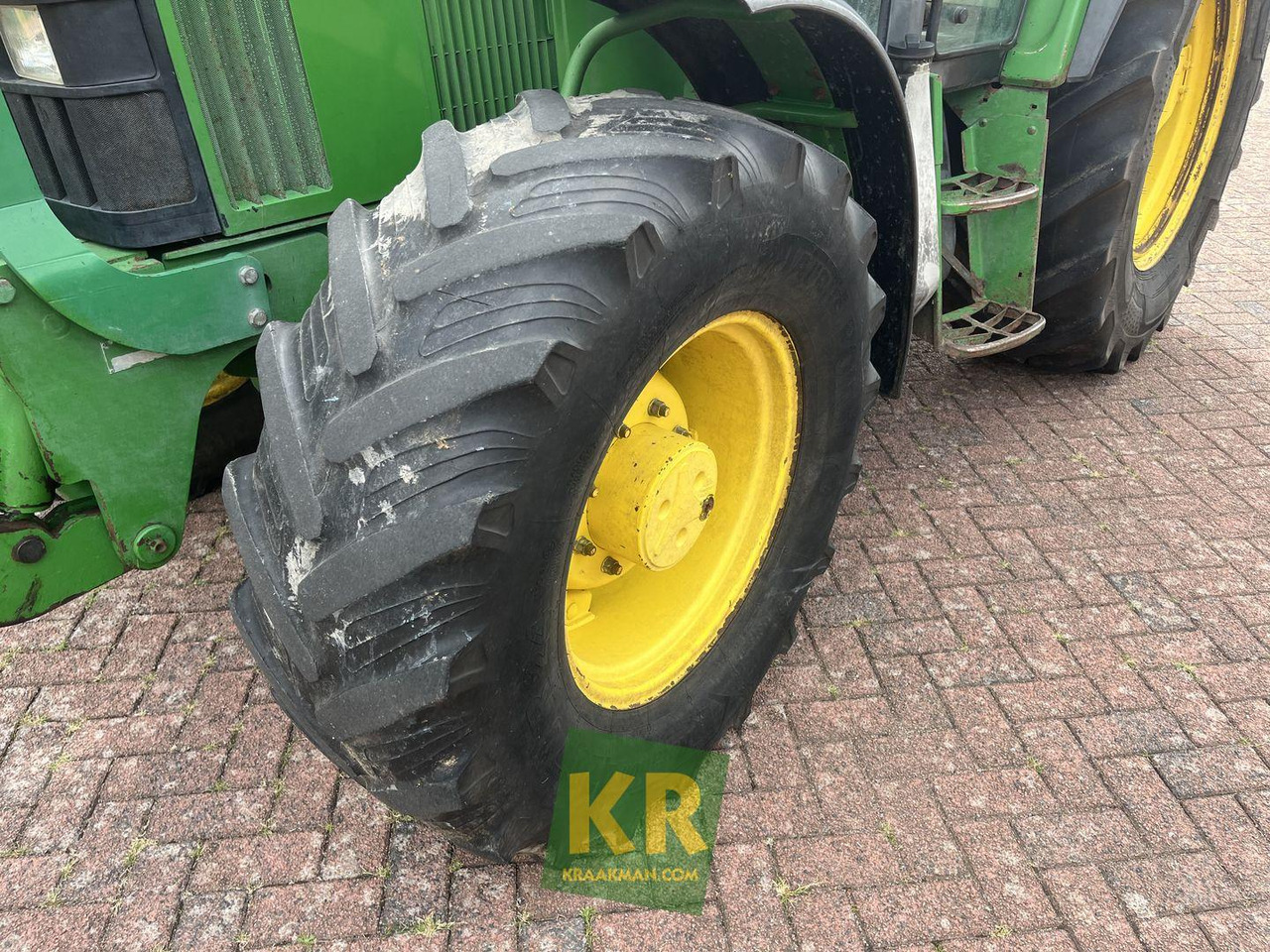 Farm tractor John Deere 6110