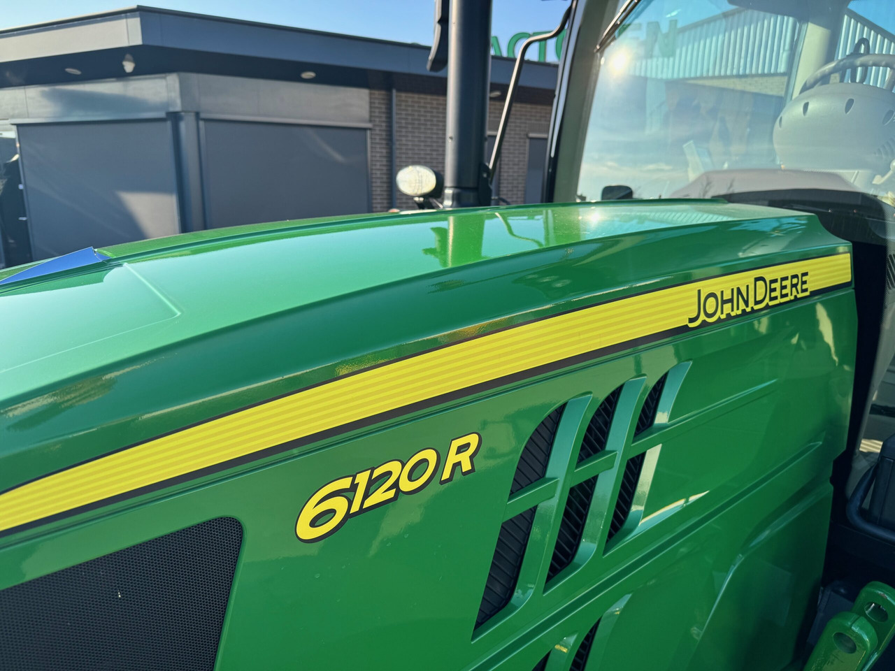 Farm tractor John Deere 6120R