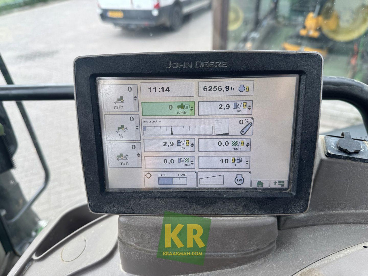 Farm tractor John Deere 6125R