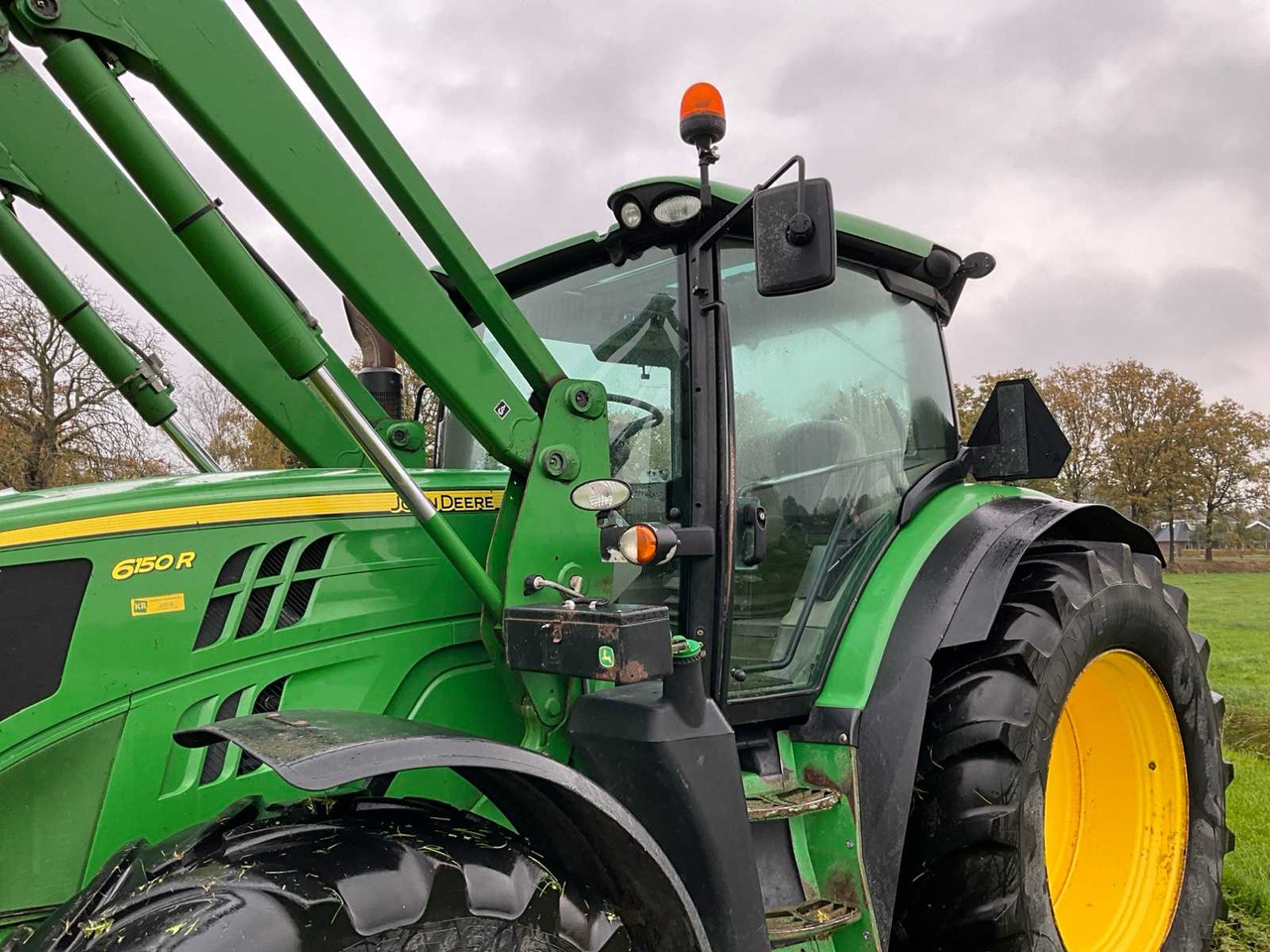 Farm tractor John Deere 6150R Autopower