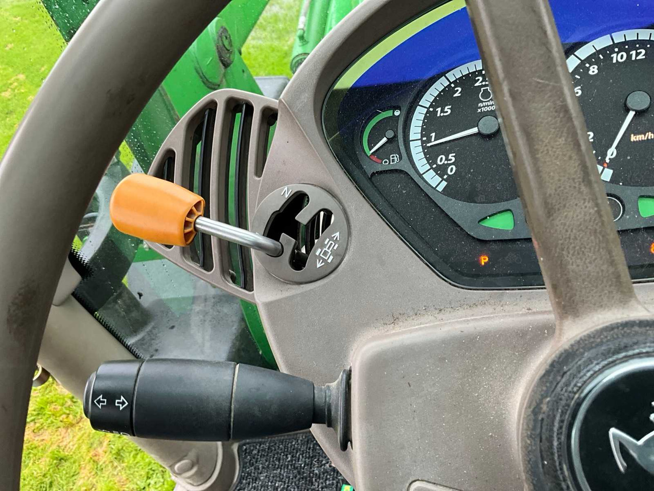 Farm tractor John Deere 6150R Autopower