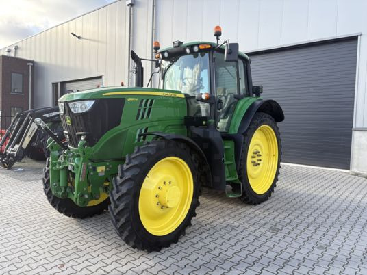 Farm tractor John Deere 6195M