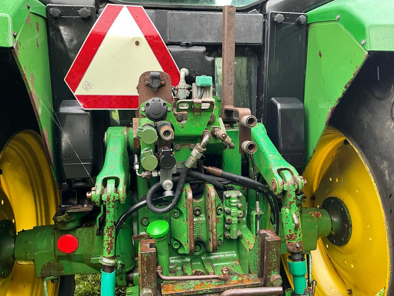 Farm tractor John Deere 6200