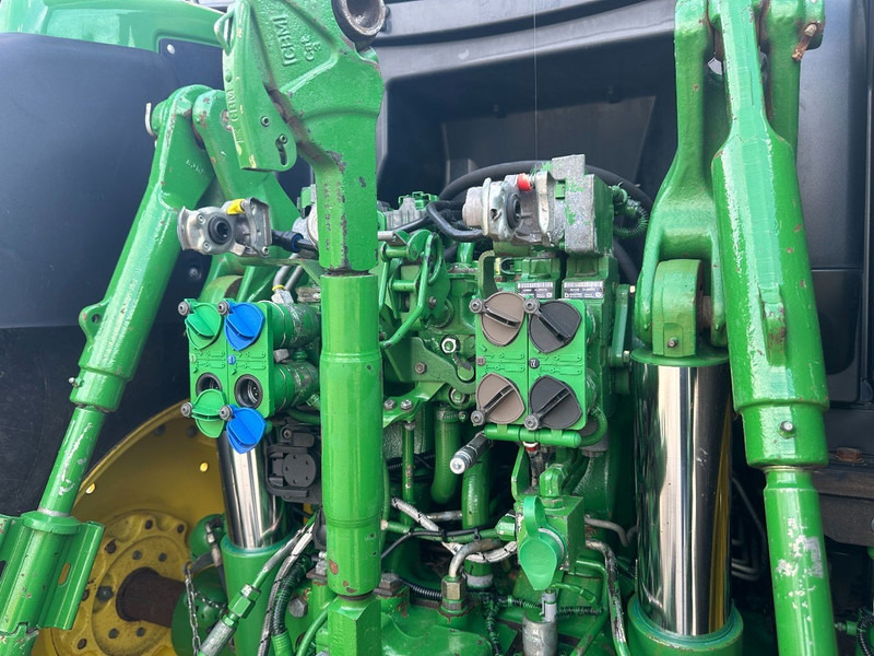 Farm tractor John Deere 6210R Included starFire 3000
