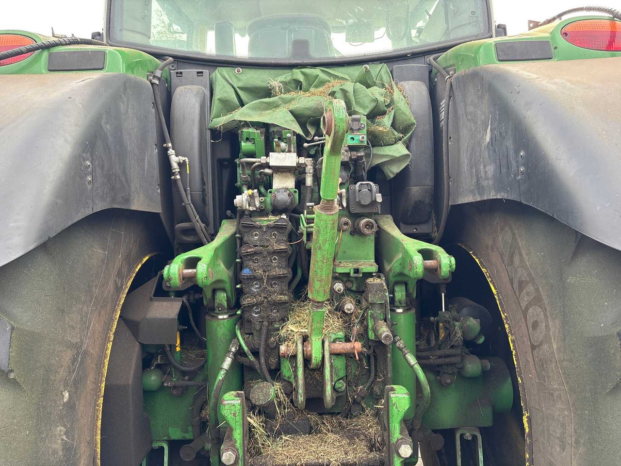 Farm tractor John Deere 6215R