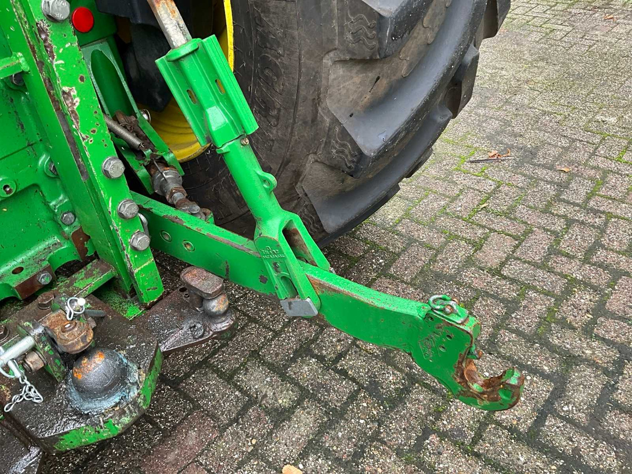 Farm tractor John Deere 6230R