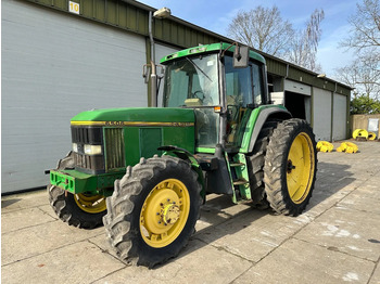 Farm tractor John Deere 6506