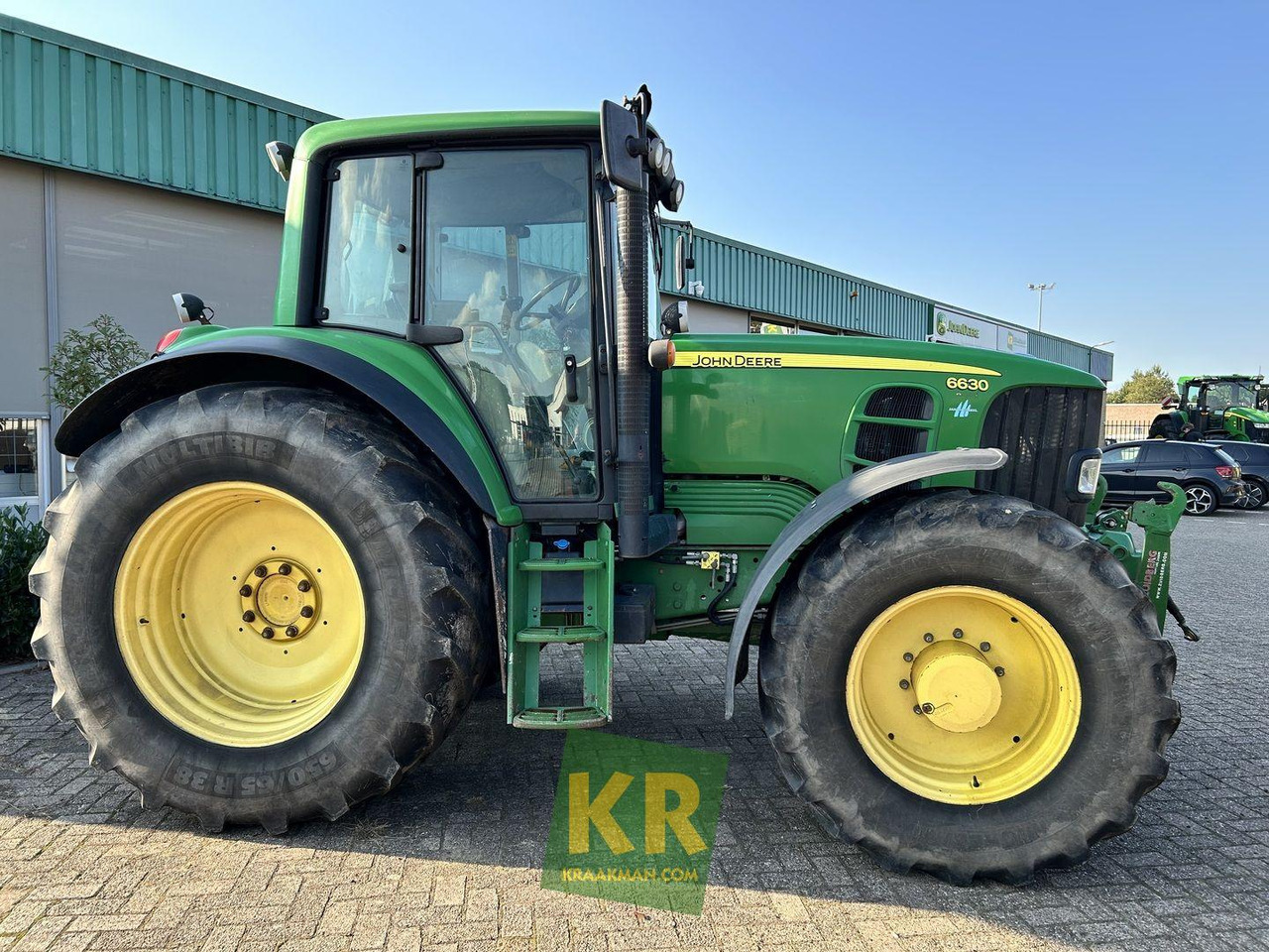 Farm tractor John Deere 6630 PREMIUM