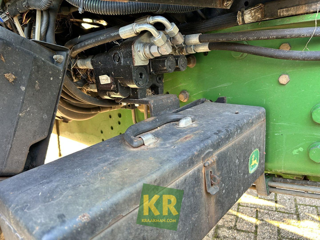 Farm tractor John Deere 6630 PREMIUM