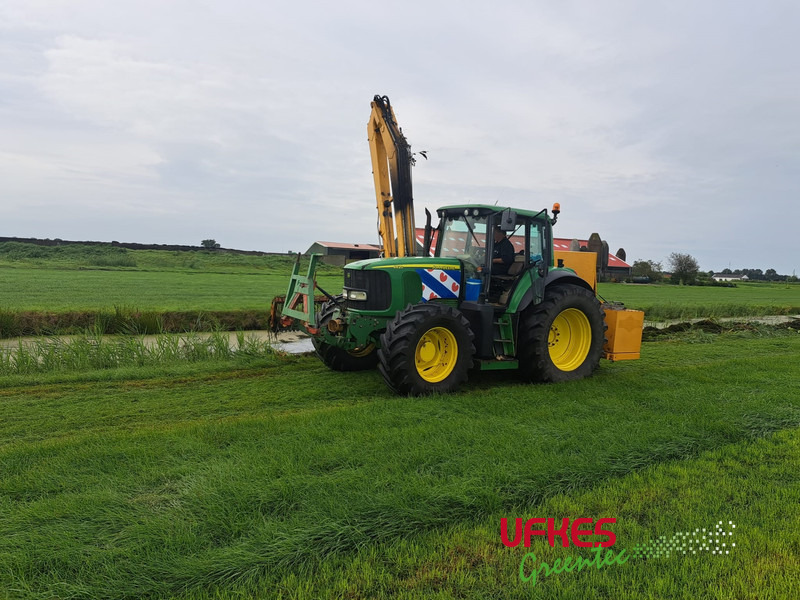 Farm tractor John Deere 6820 / BOS arm