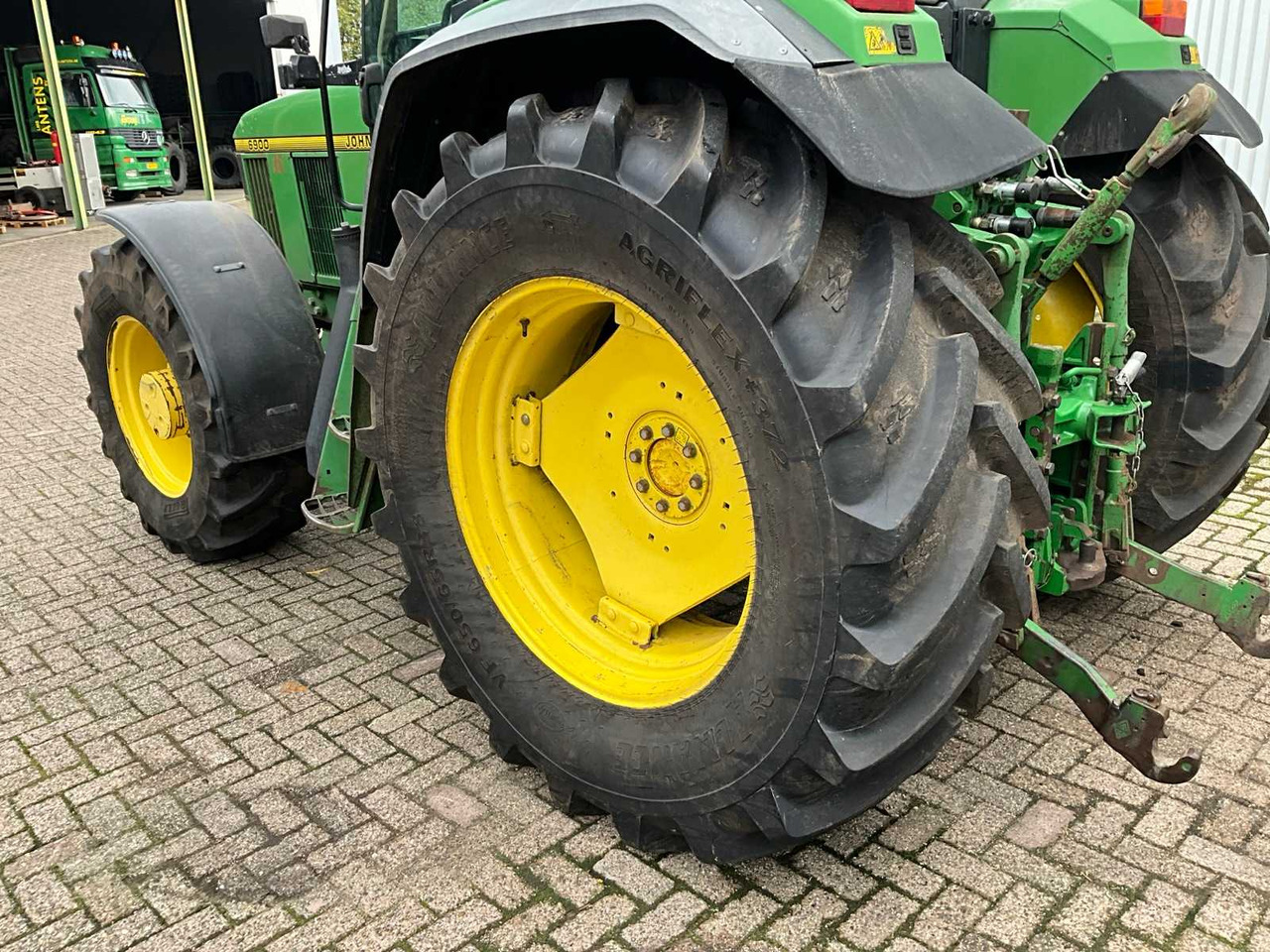Farm tractor John Deere 6900