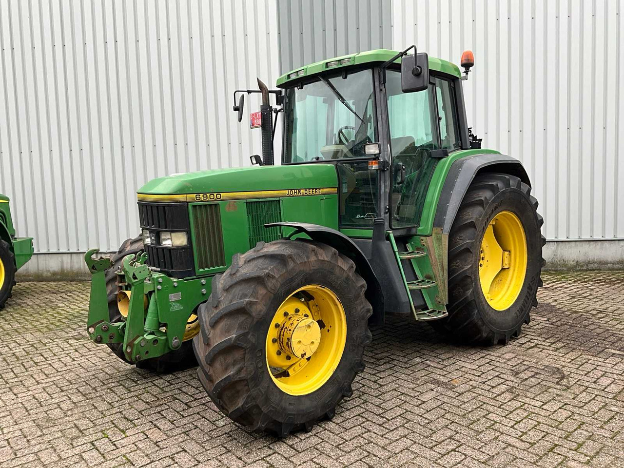 Farm tractor John Deere 6900