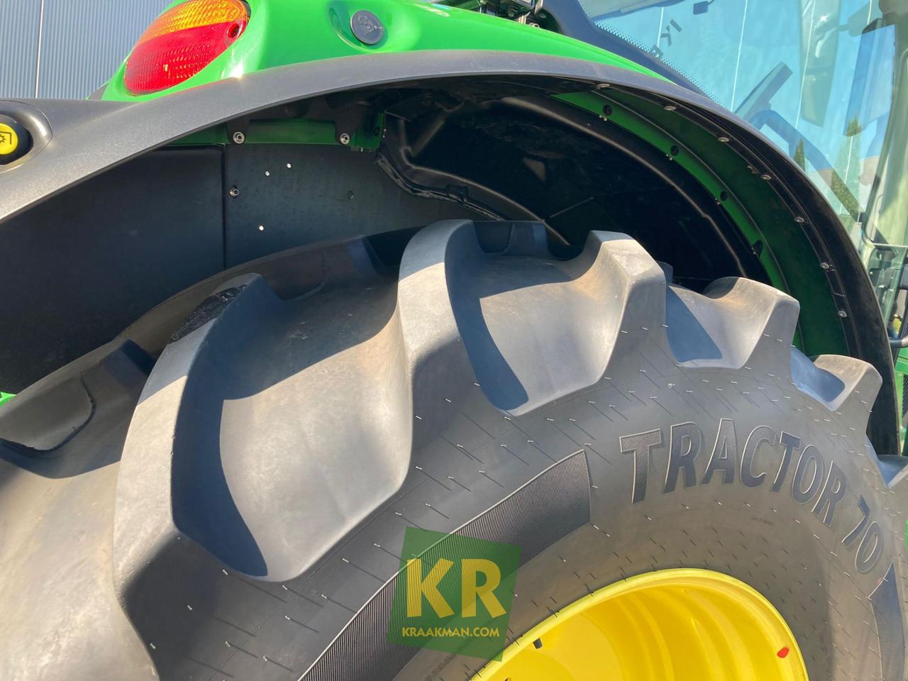 Farm tractor John Deere 6R 155