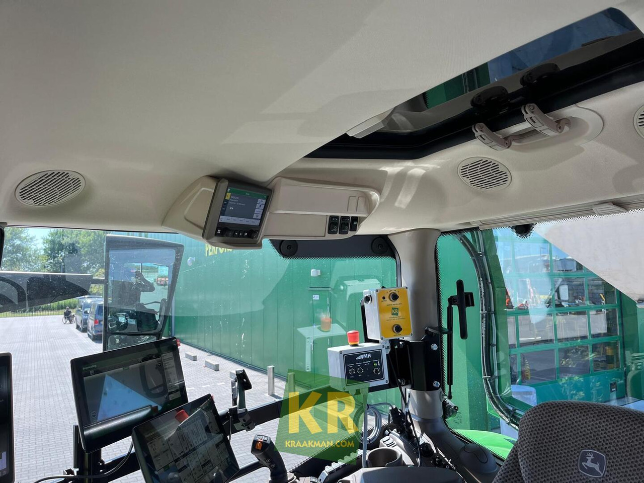 Farm tractor John Deere 6R 155