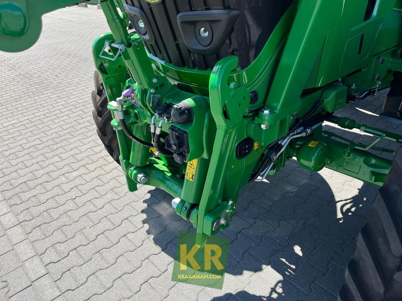 Farm tractor John Deere 6R 155