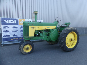 Farm tractor John-Deere 730
