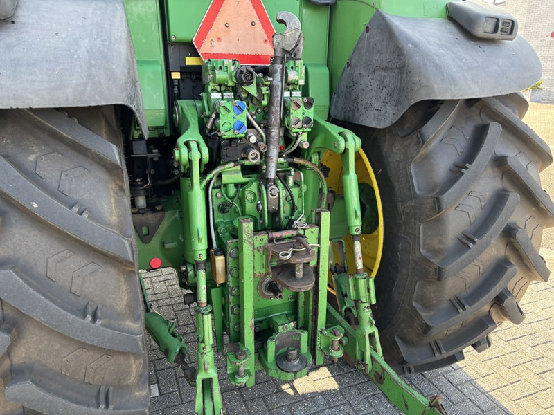 Farm tractor John Deere 7530 Premium AutoPowr