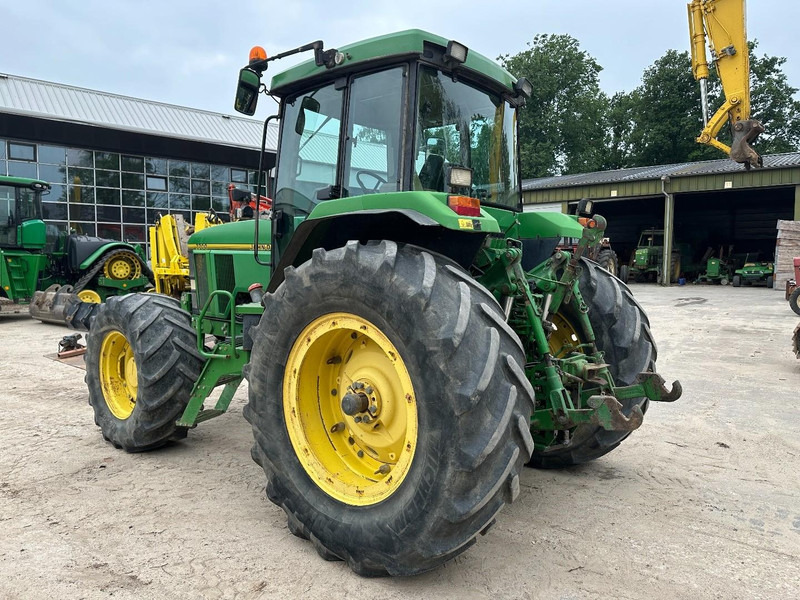 Farm tractor John Deere 7700 PowerQuad - Front linkage