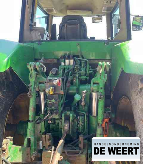 Farm tractor John Deere 7810