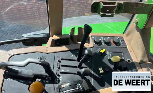 Farm tractor John Deere 7810