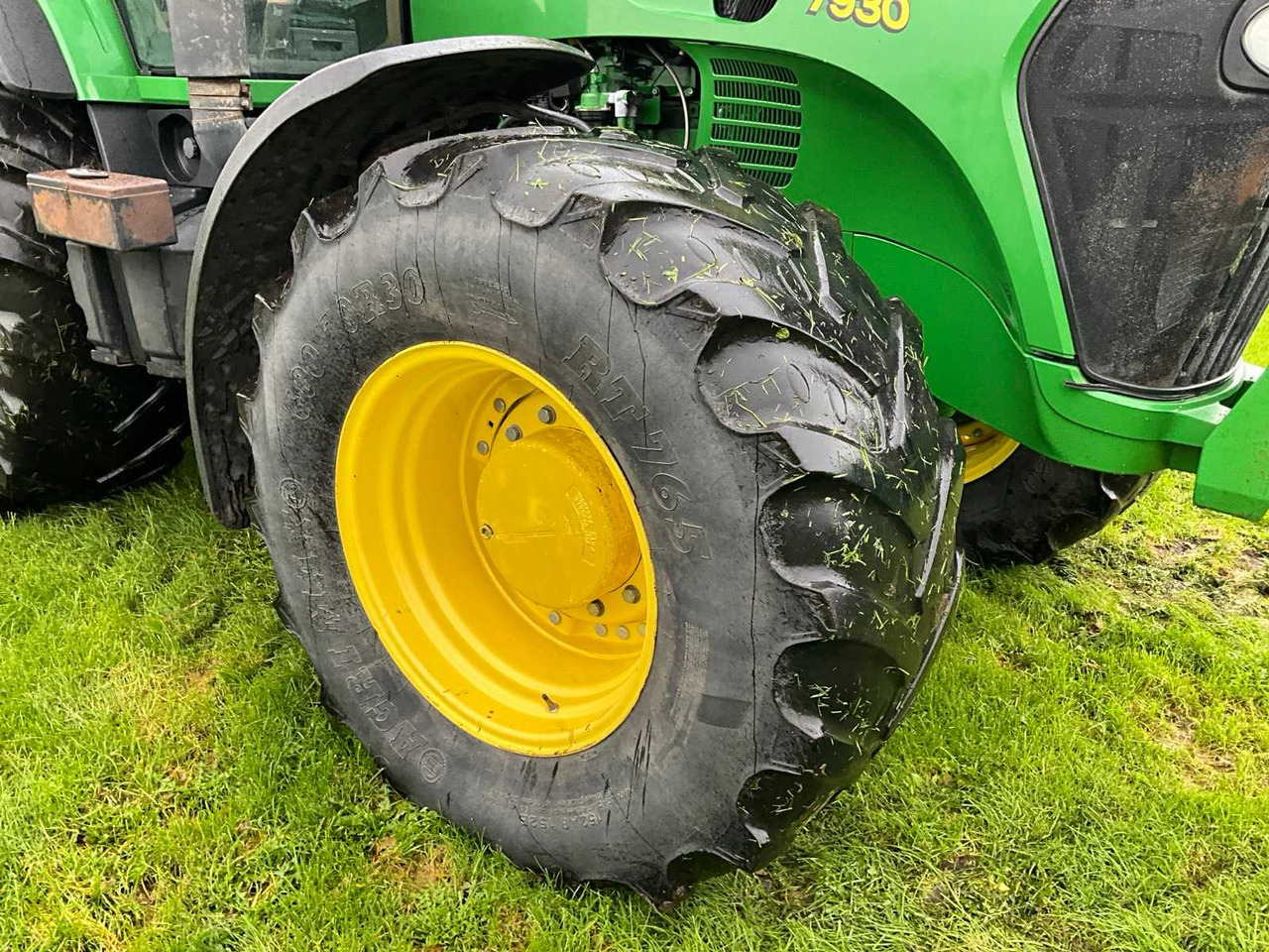 Farm tractor John Deere 7930 Powerquad Plus