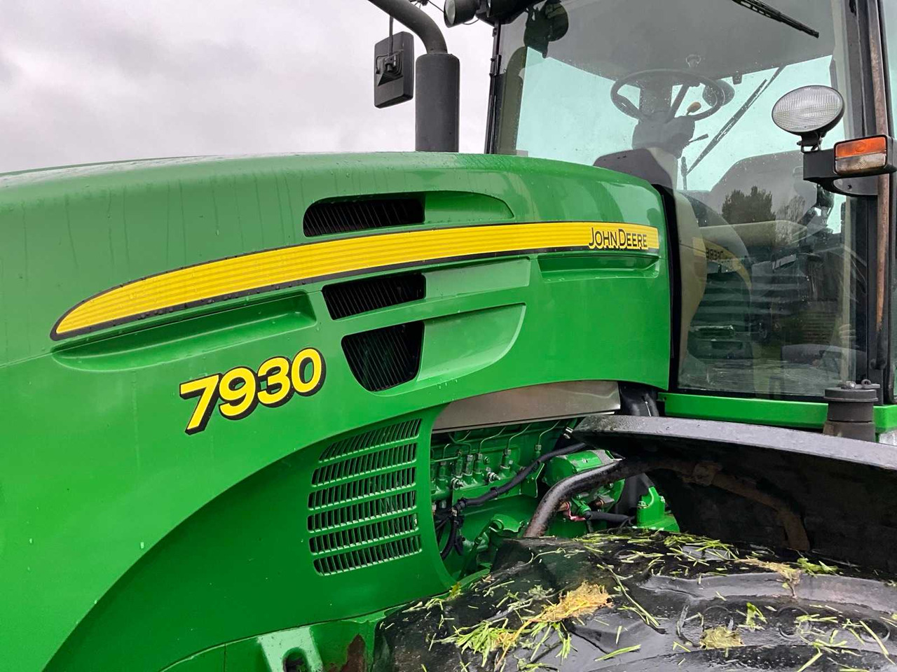 Farm tractor John Deere 7930 Powerquad Plus