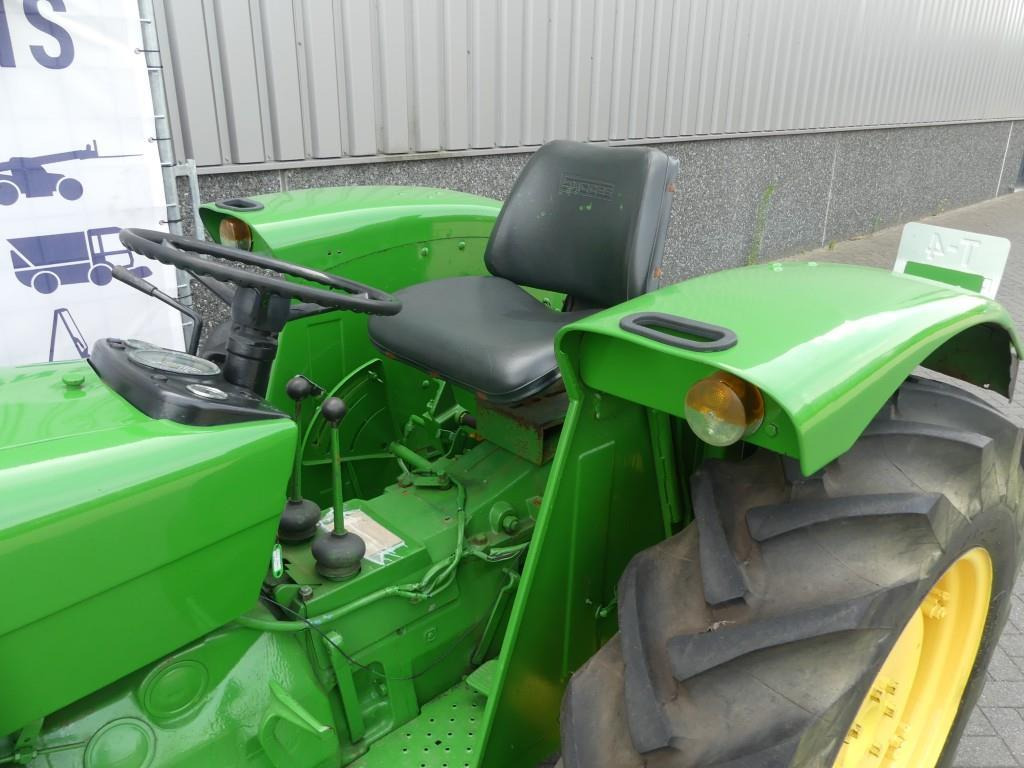 Farm tractor John Deere 920