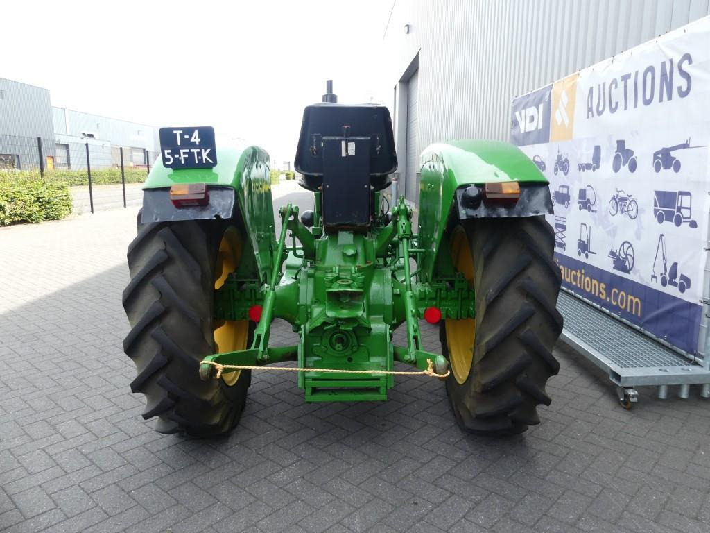 Farm tractor John Deere 920