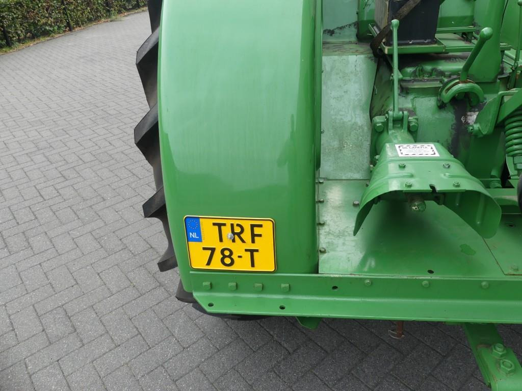 Farm tractor John-Deere D