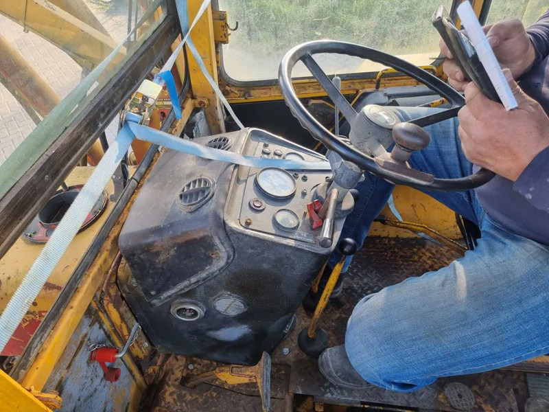 Farm tractor John Deere JD410