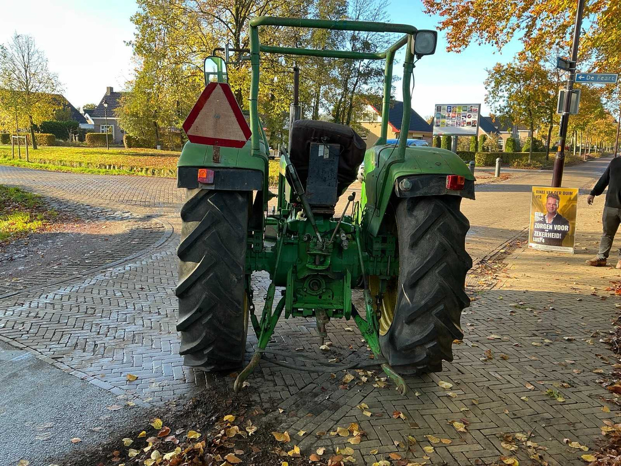 Farm tractor John deere 2120