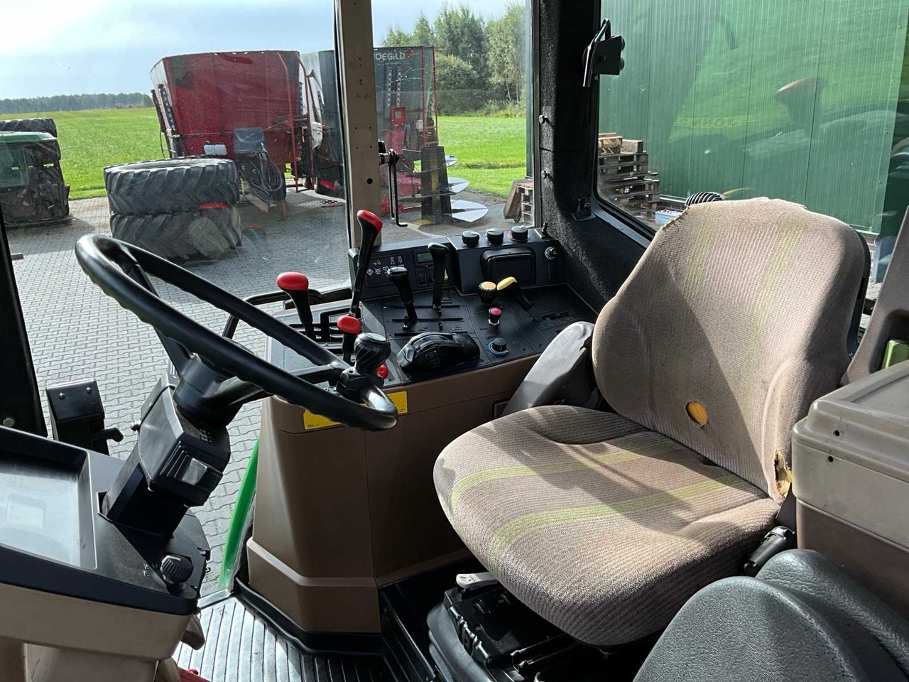 Farm tractor John deere 6100