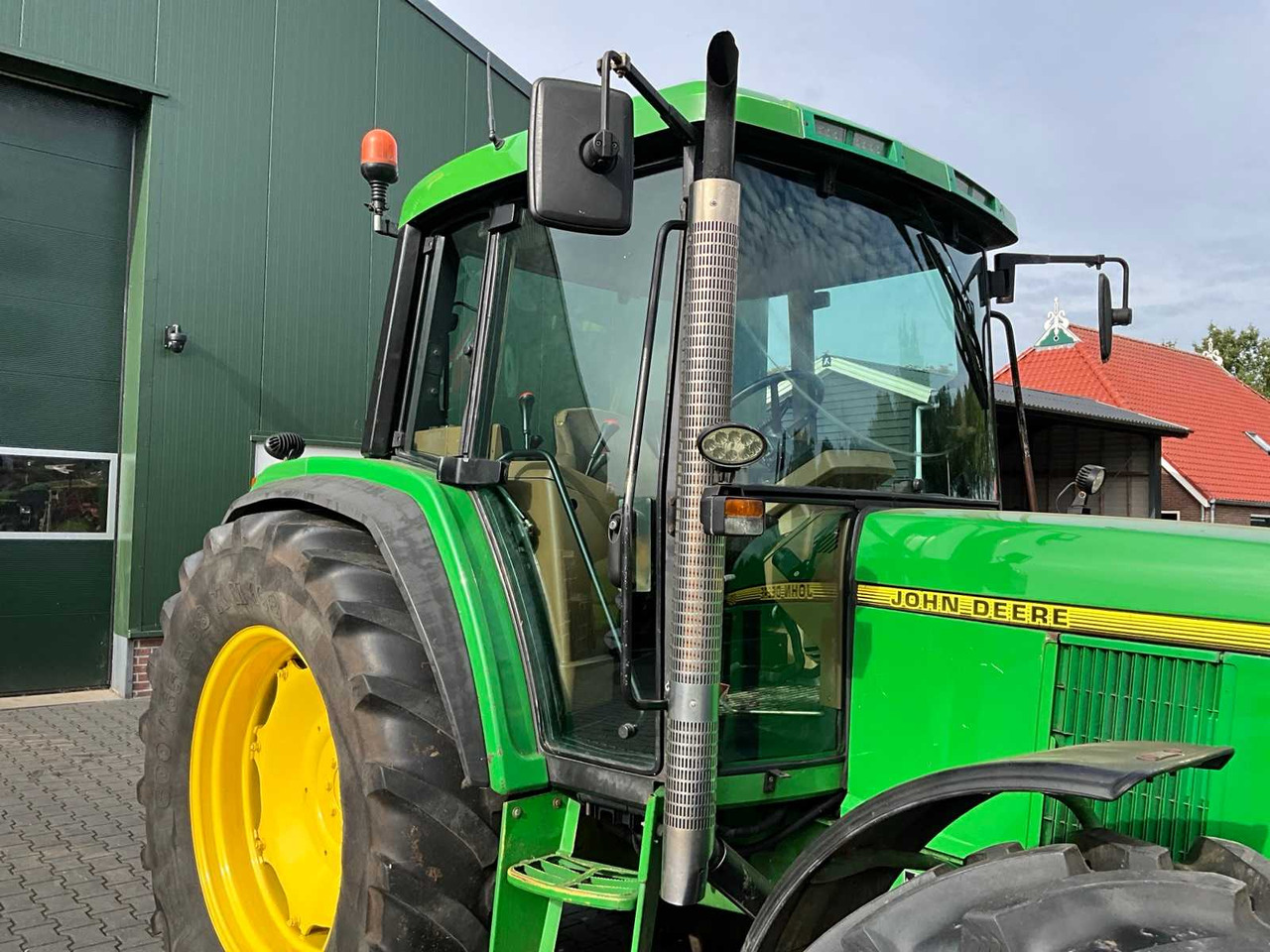 Farm tractor John deere 6100