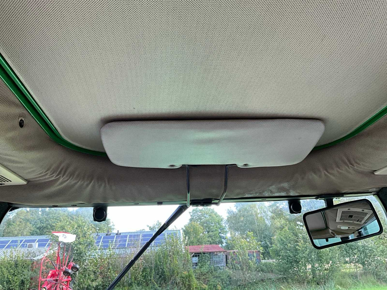 Farm tractor John deere 6100